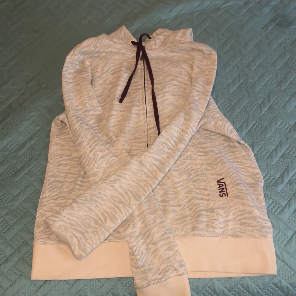 Vans sweater with burgundy logo.
